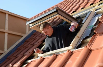 Pose de fenêtres de toit Velux à Landresse